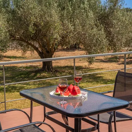 Sorina Kefalonia * Svoronata