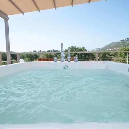 Sorina Kefalonia * Svoronata