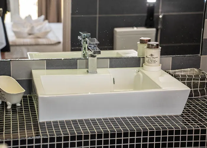 Sorina Kefalonia * Svoronata